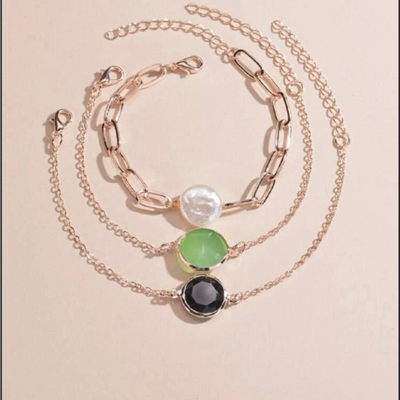 3 Piece gold bracelet set - Green and Pearl Stacked bracelet set - Picture 3 of 3